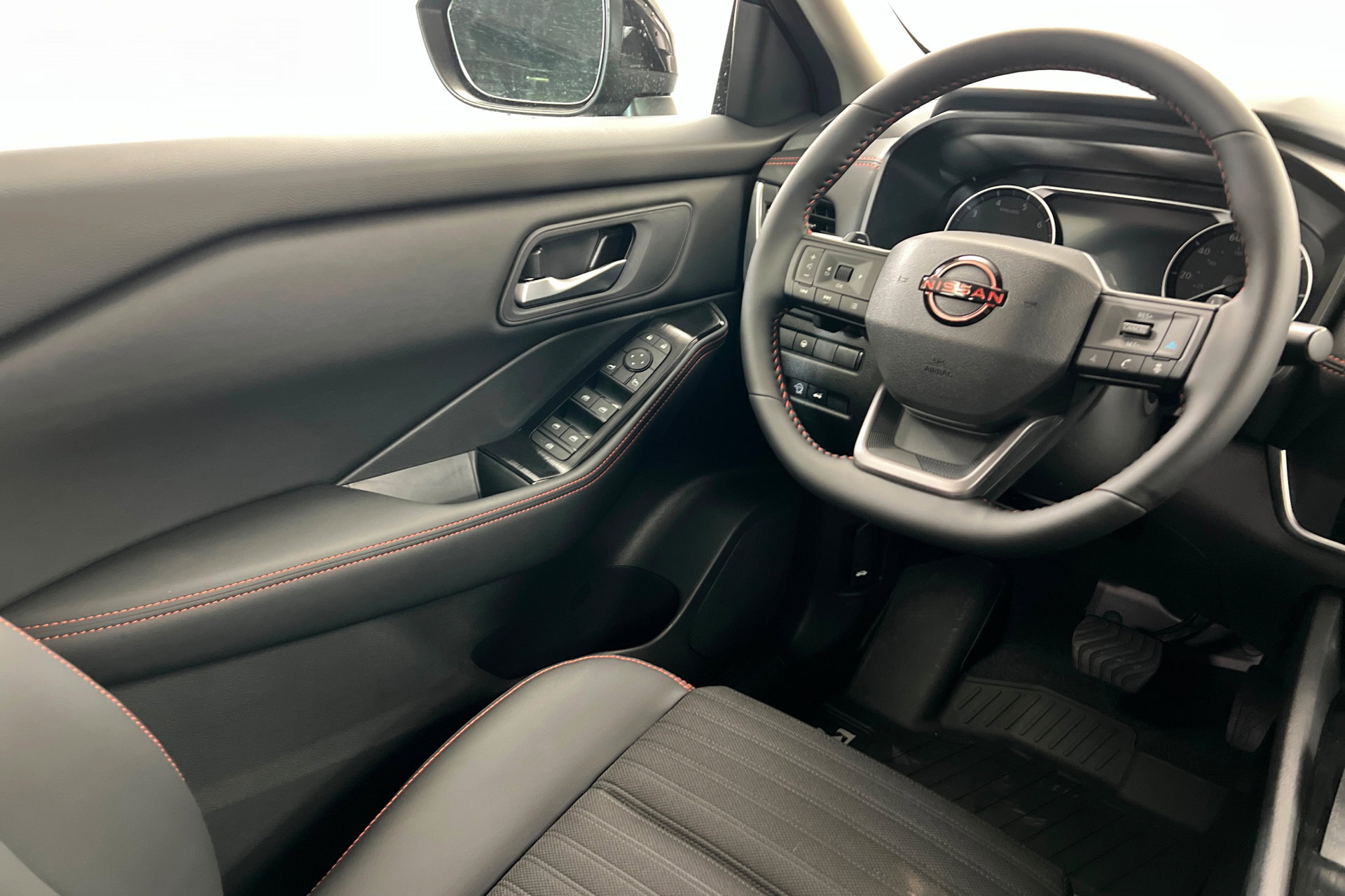 New 2026 Nissan Rogue SV image 11