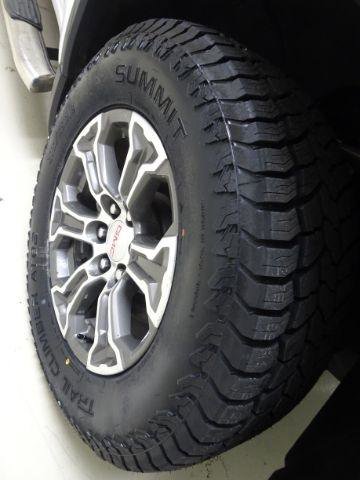 Used 2024 GMC Sierra 1500 SLE image 9