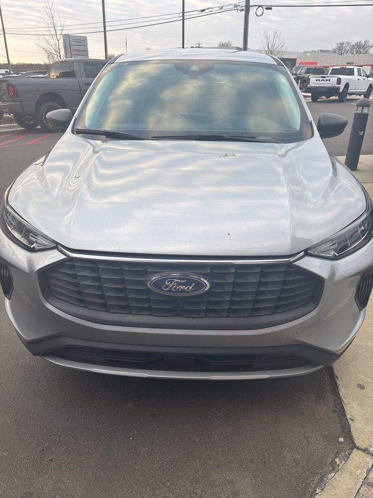 Used 2024 Ford Escape Active image 2