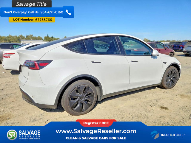 Used 2025 Tesla Model Y Long Range AWD/4WD image 4