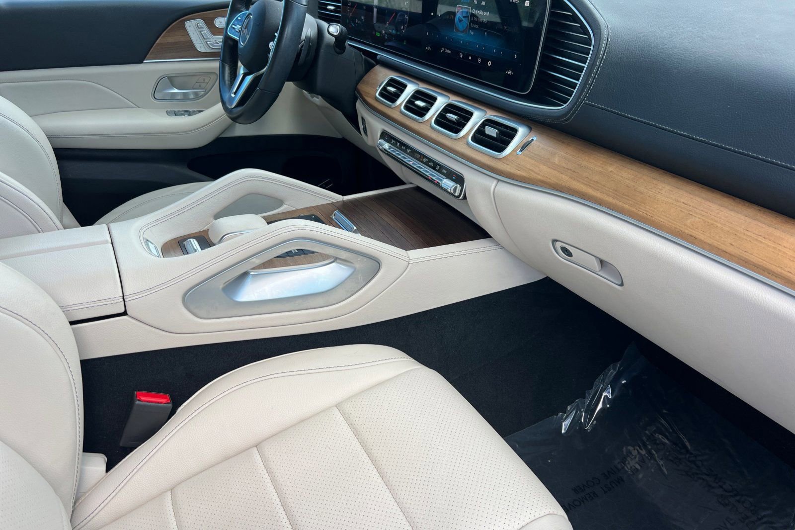 Used 2022 Mercedes-Benz GLS 450 4MATIC image 19