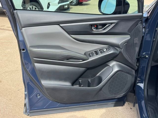 Used 2025 Subaru Ascent Onyx Edition image 10