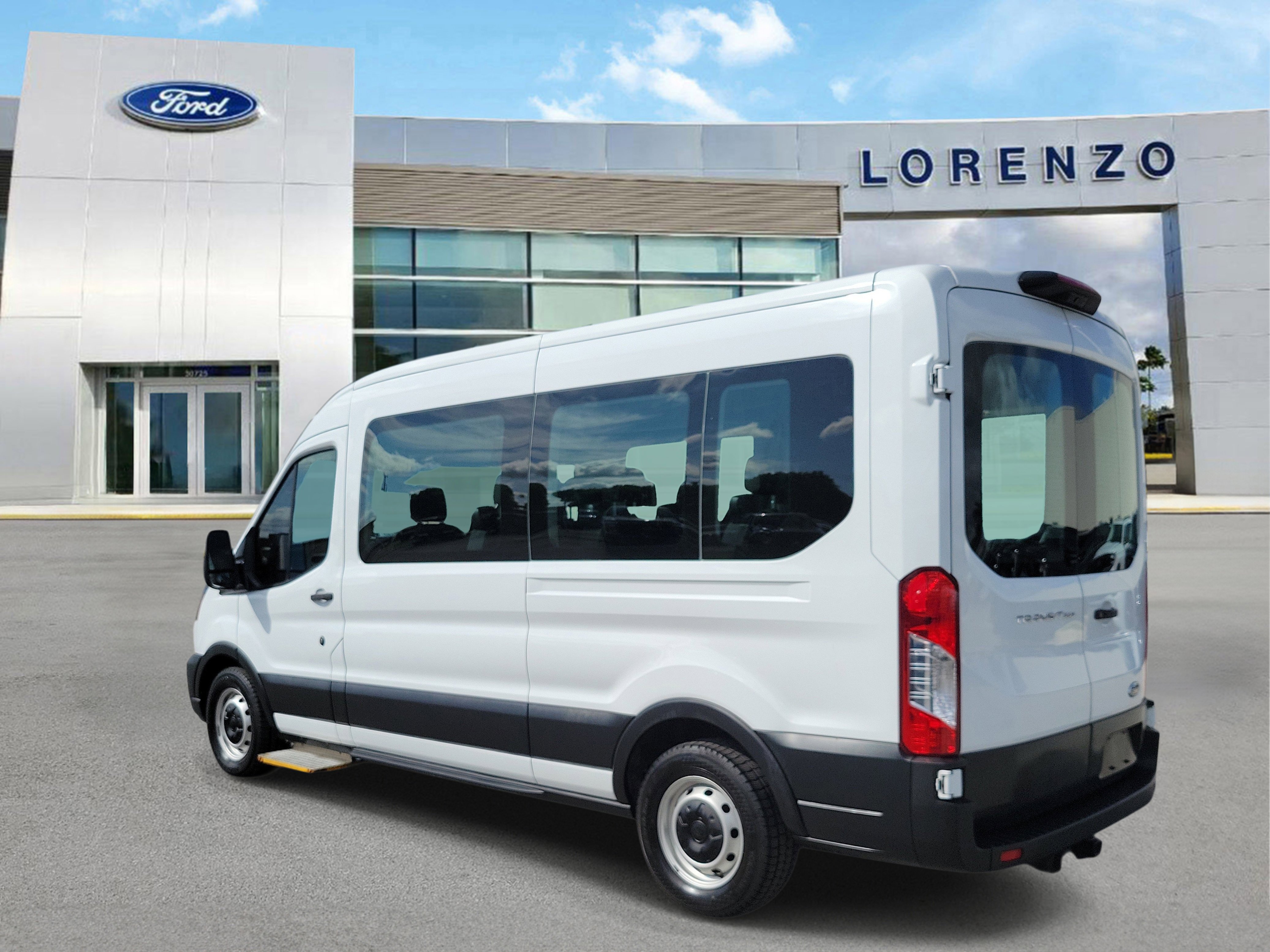 Used 2022 Ford Transit 350 XL RWD image 7