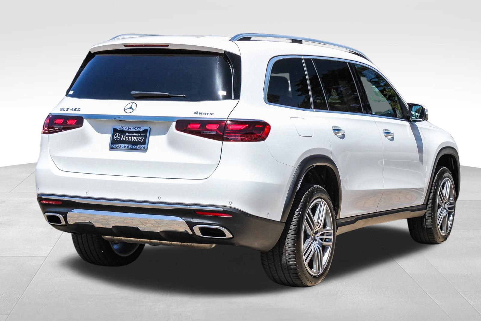 Certified 2024 Mercedes-Benz GLS 450 4MATIC image 9