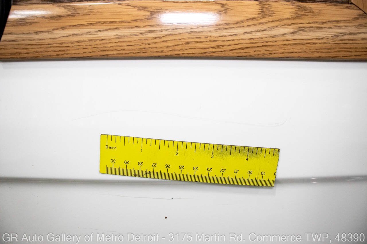 Used 1987 Jeep Grand Wagoneer AWD/4WD image 32