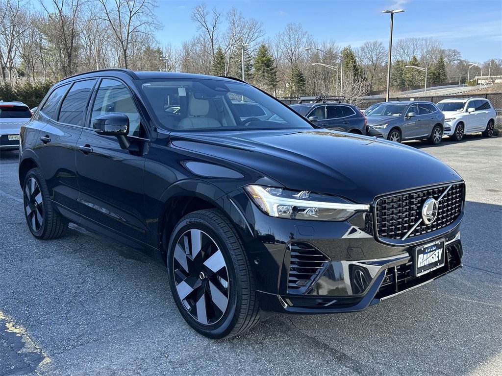Certified 2025 Volvo XC60 T8 Plus w/ Climate Package image 2