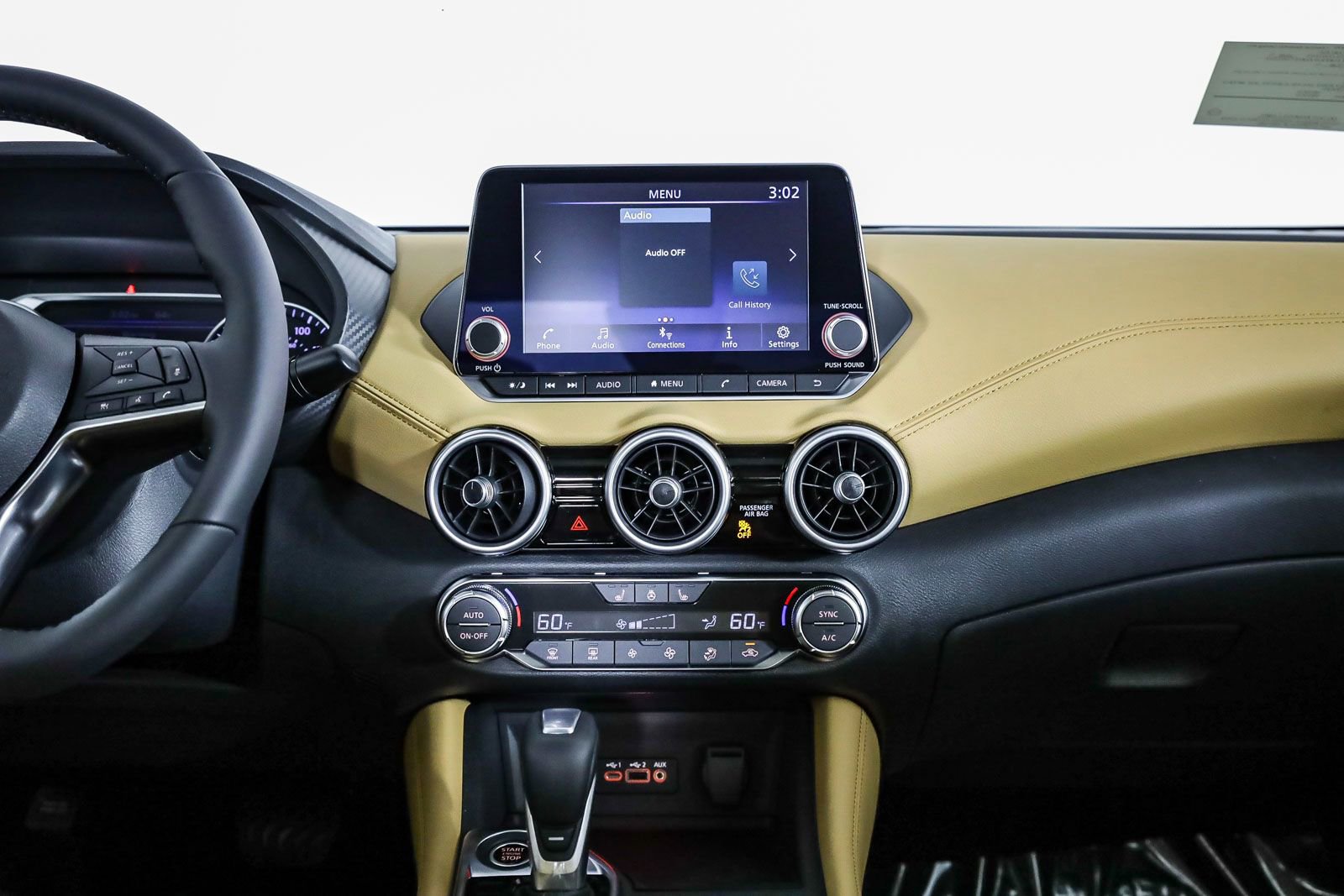 Used 2025 Nissan Sentra SV w/ SV Premium Package image 13