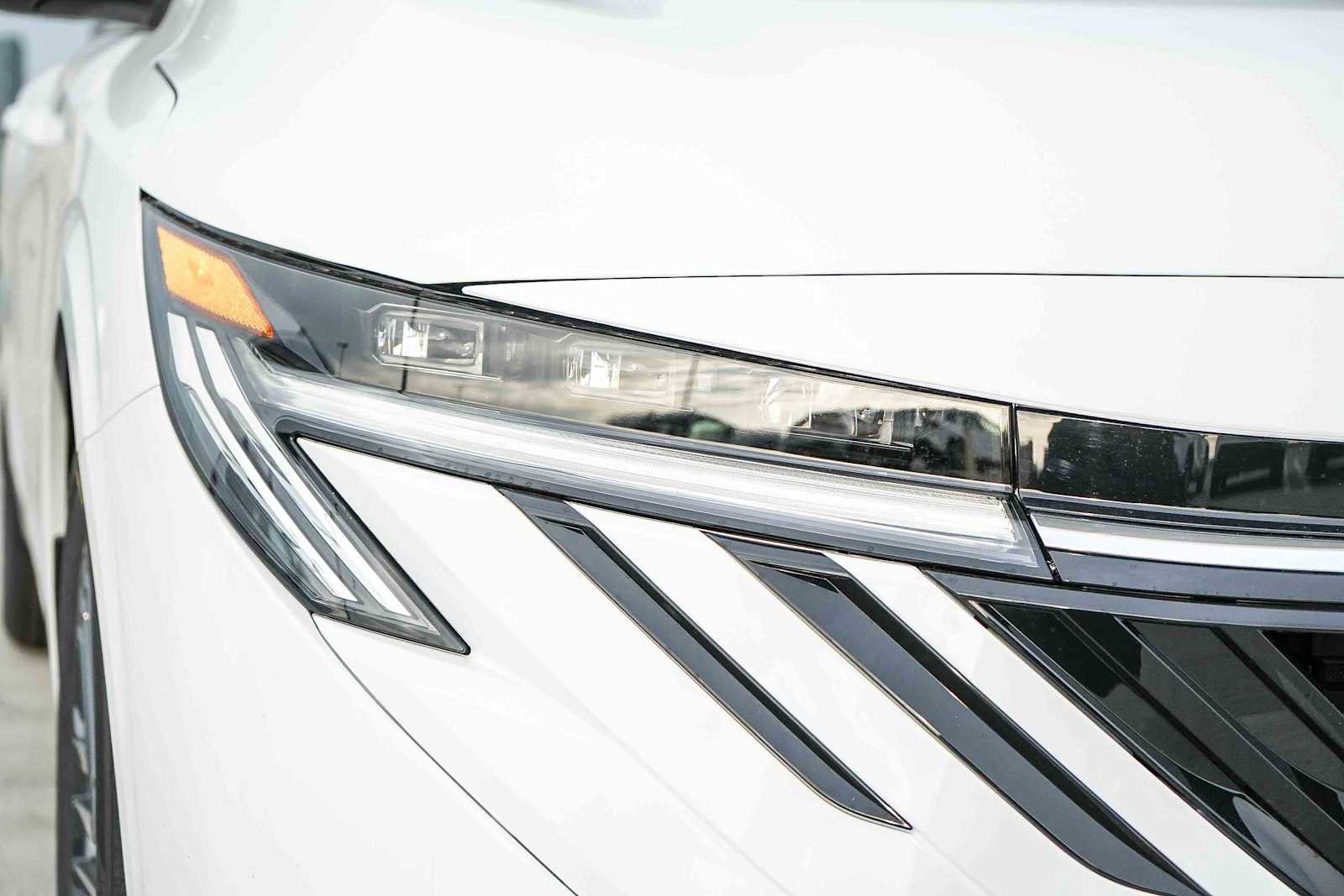 New 2026 Nissan Sentra SV w/ Floor Mat Package FWD image 4