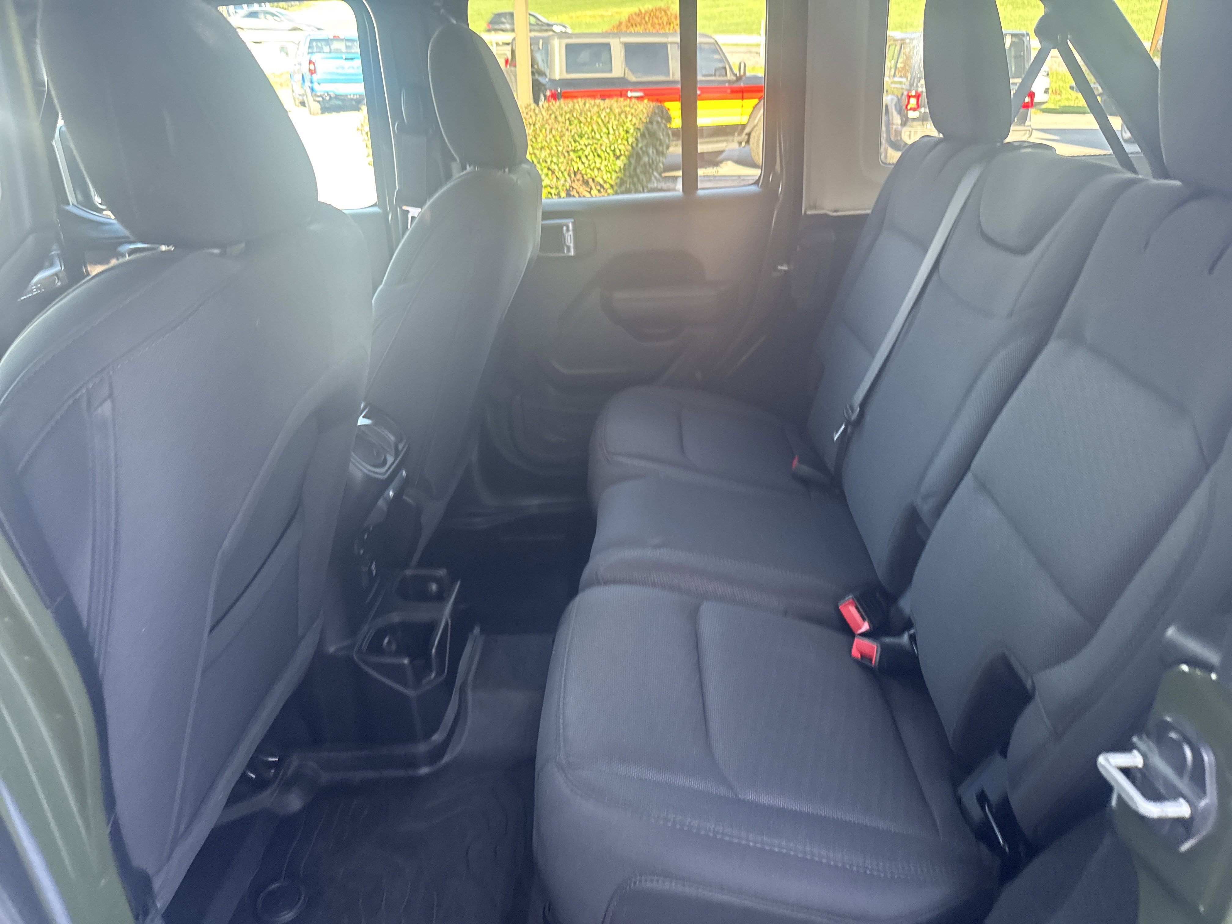 Used 2022 Jeep Wrangler Unlimited Sport image 13