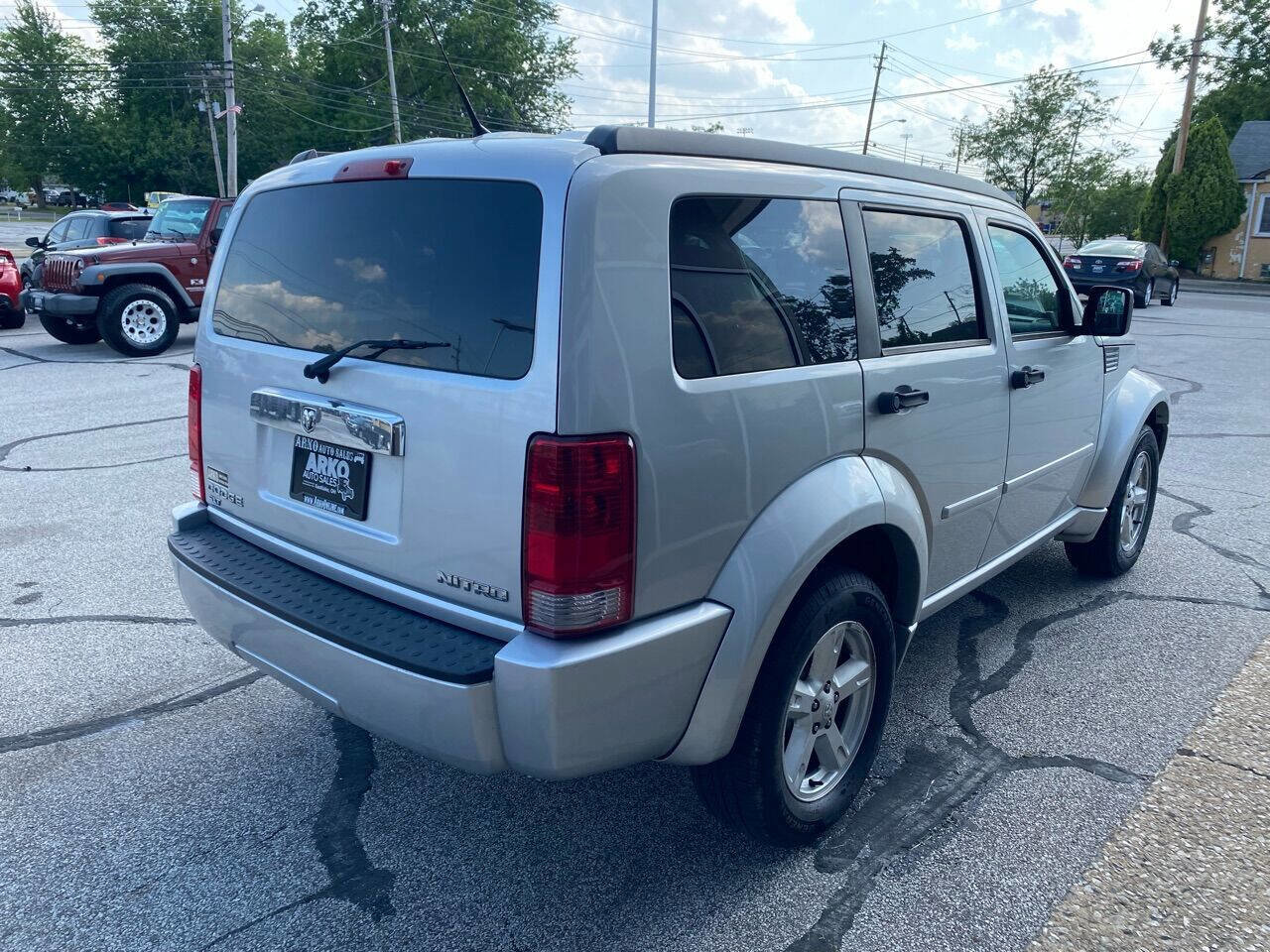 Used 2011 Dodge Nitro SXT image 9