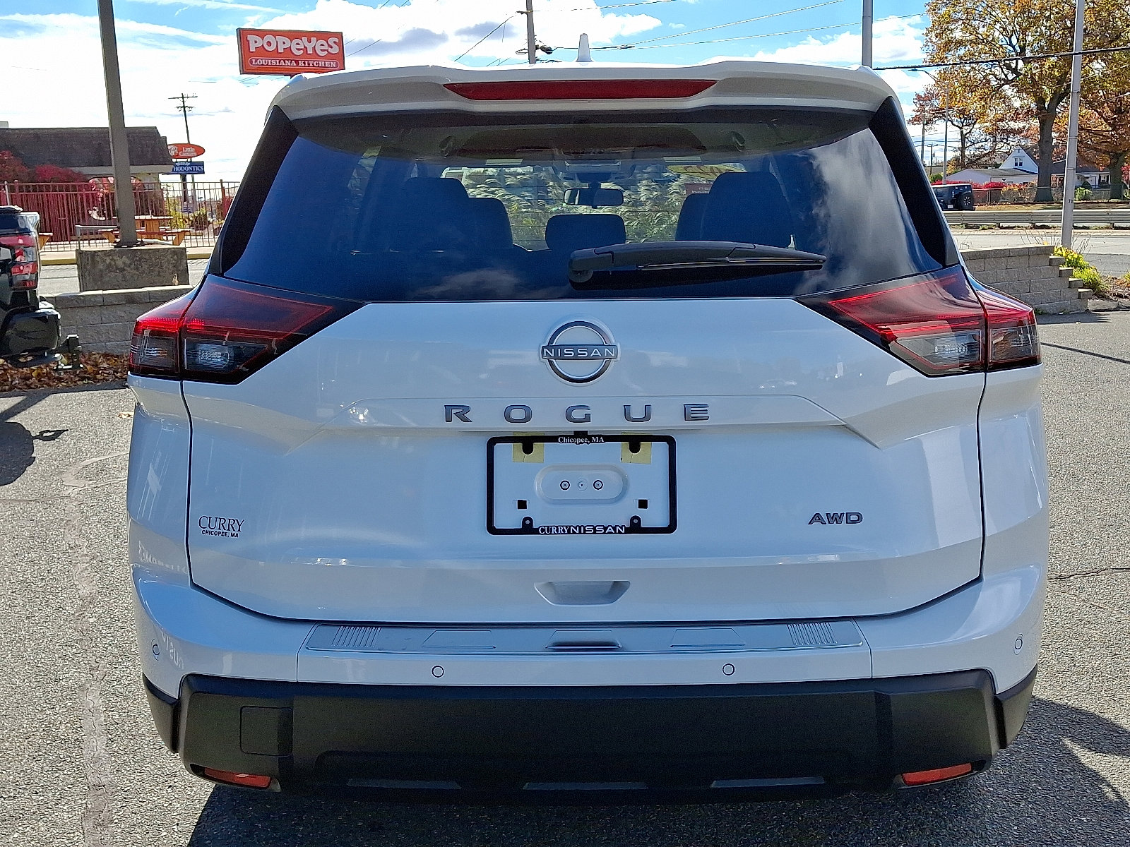 Certified 2025 Nissan Rogue SV image 5
