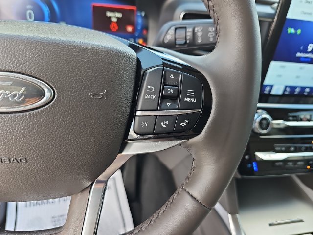 Certified 2024 Ford Explorer Platinum w/ Technology Package AWD/4WD image 22