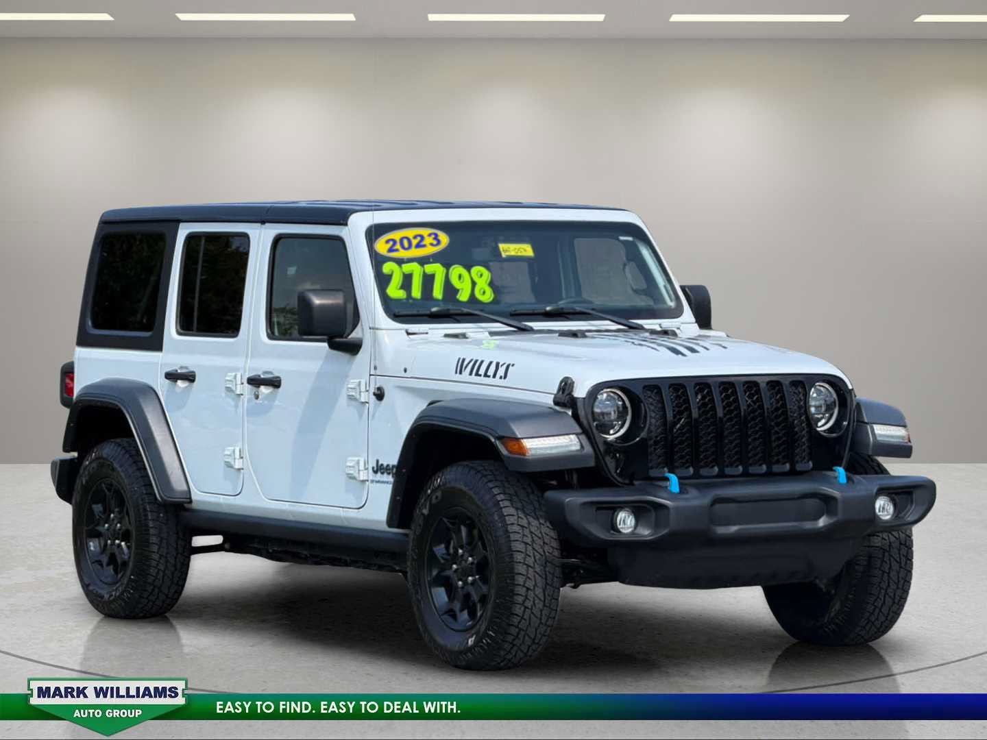 Used 2023 Jeep Wrangler Unlimited w/ Cold Weather Group AWD/4WD image 2