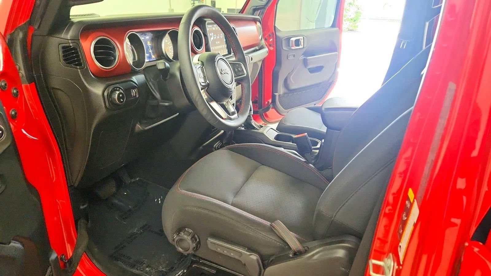 Used 2023 Jeep Gladiator Rubicon w/ Cold Weather Group AWD/4WD image 14