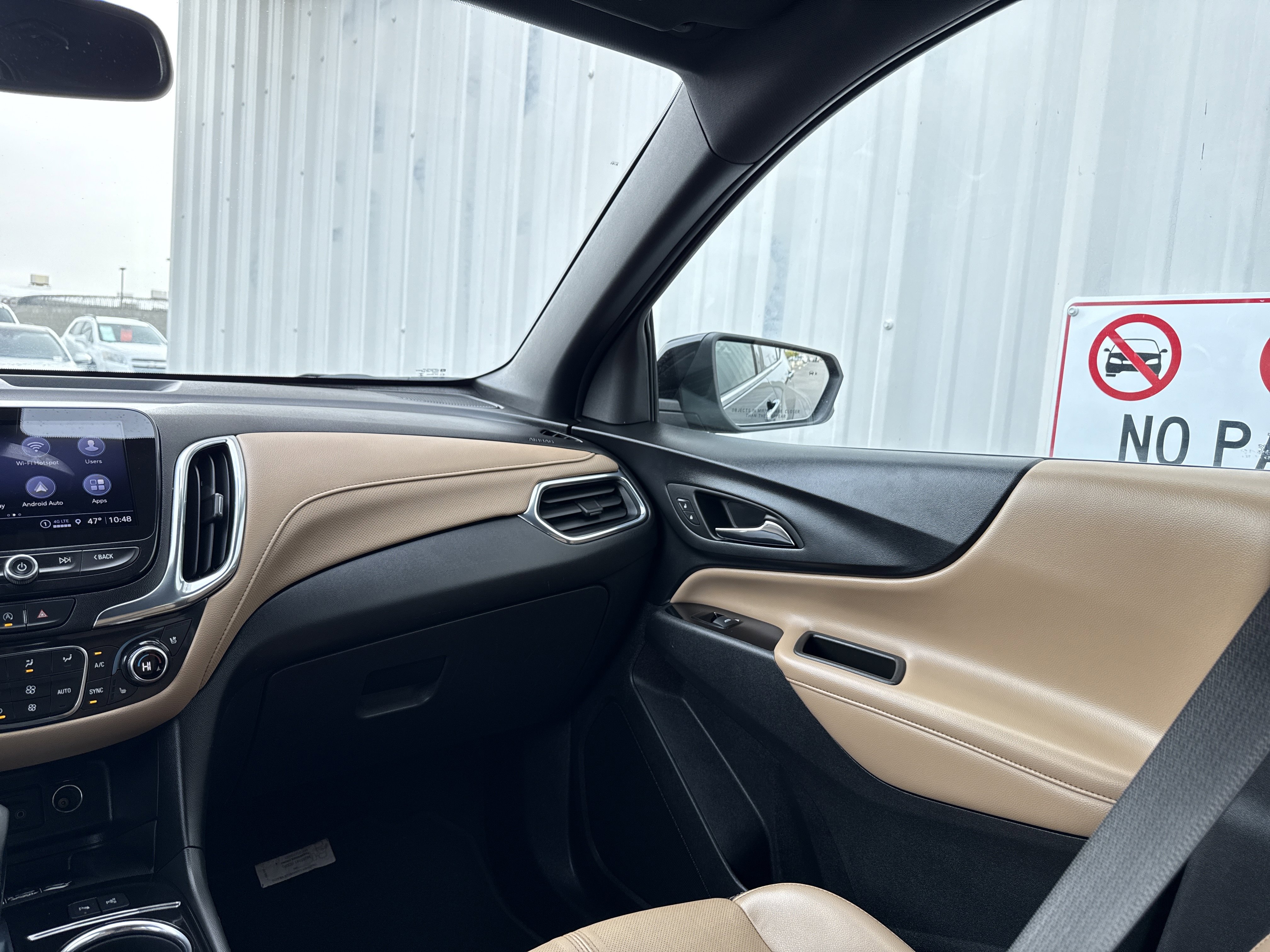 Used 2023 Chevrolet Equinox Premier image 24