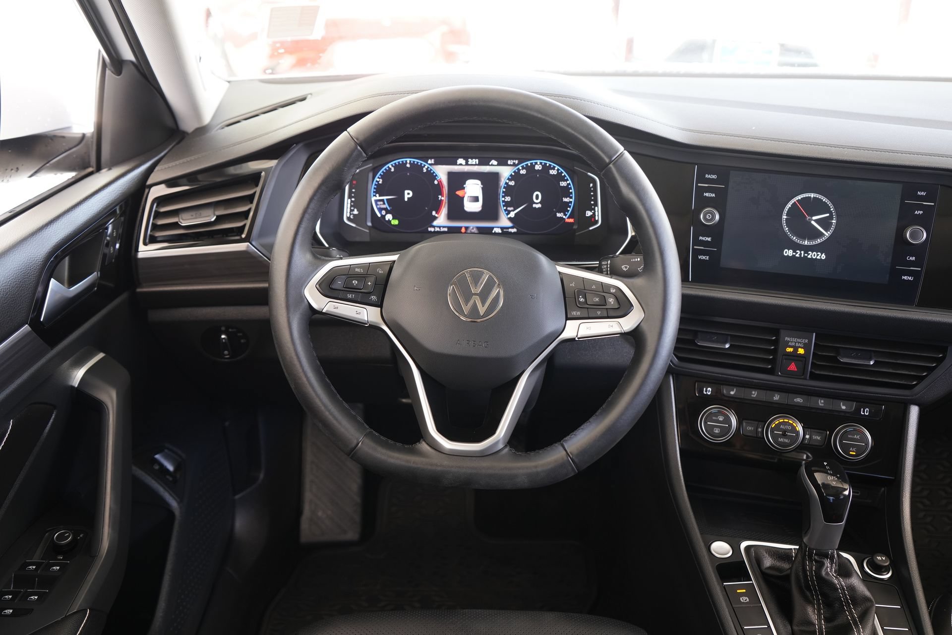 Used 2024 Volkswagen Jetta SEL FWD image 21