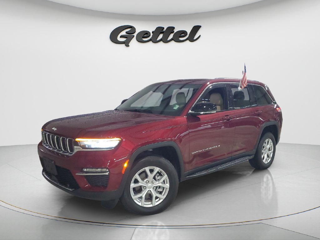 Used 2024 Jeep Grand Cherokee Limited w/ Luxury Tech Group II RWD image 1