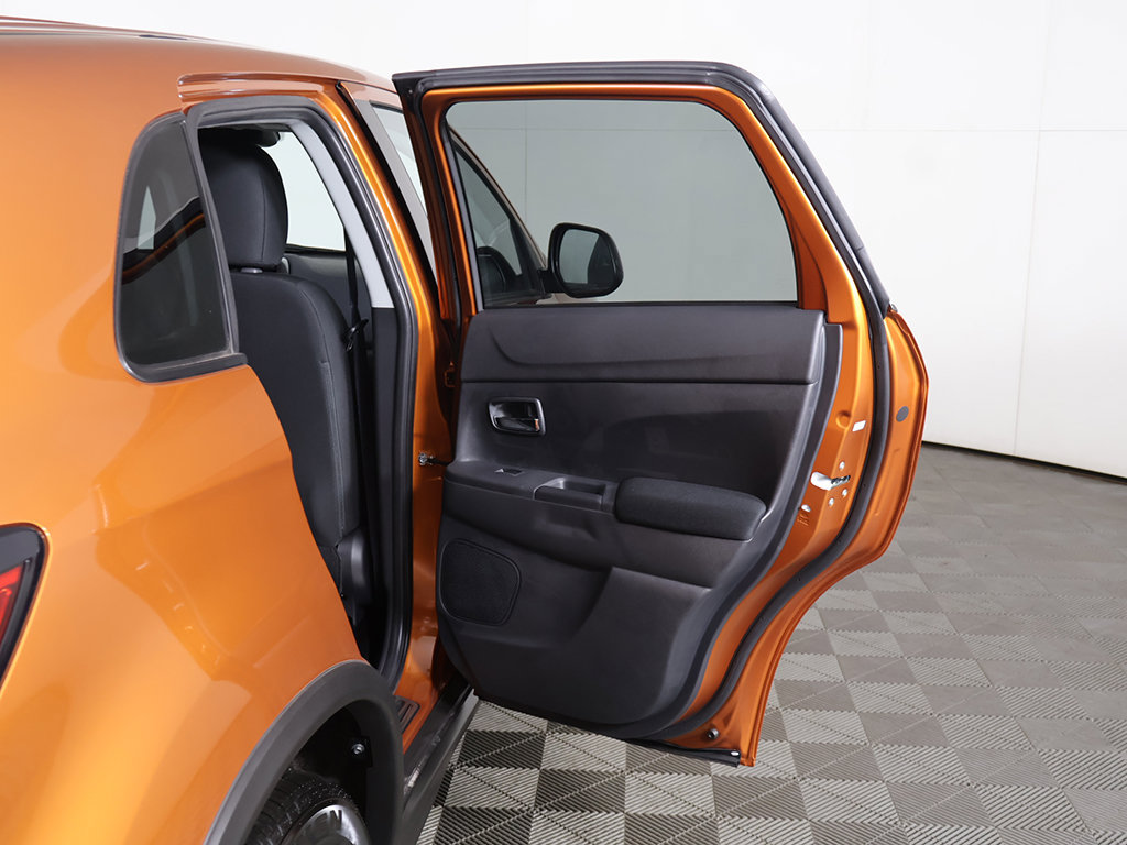 New 2027 Mitsubishi Outlander Sport LE AWD/4WD image 18