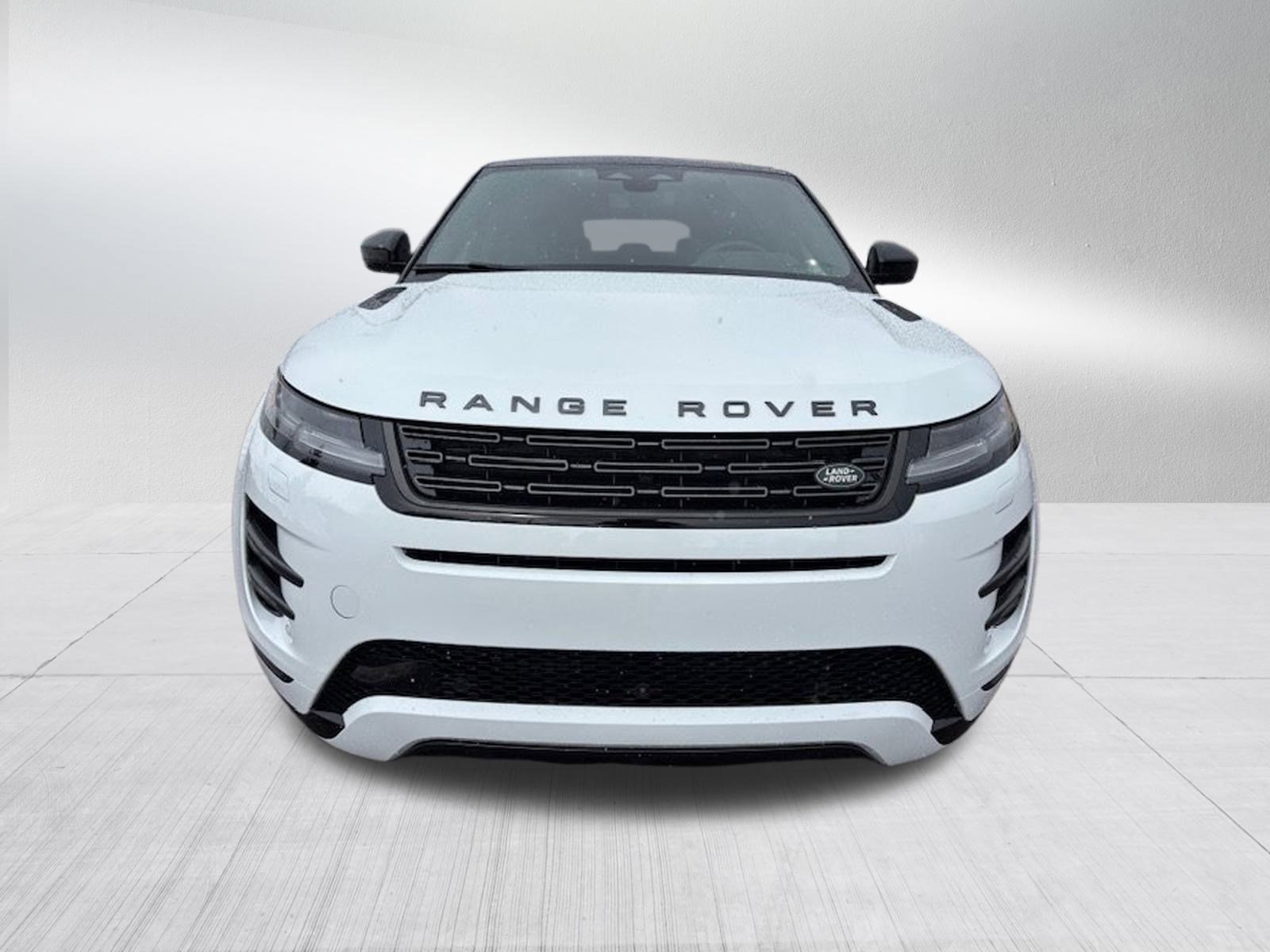 New 2026 Land Rover Range Rover Evoque Dynamic SE image 2