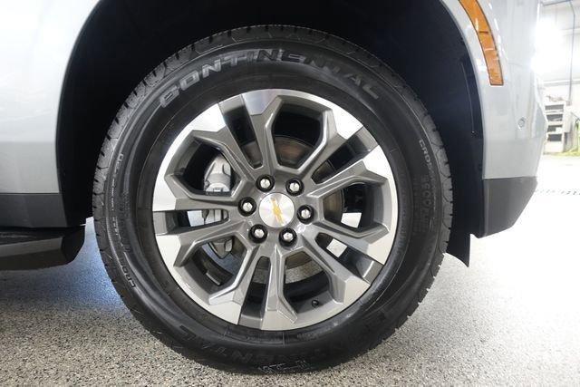 New 2026 Chevrolet Suburban LS image 27