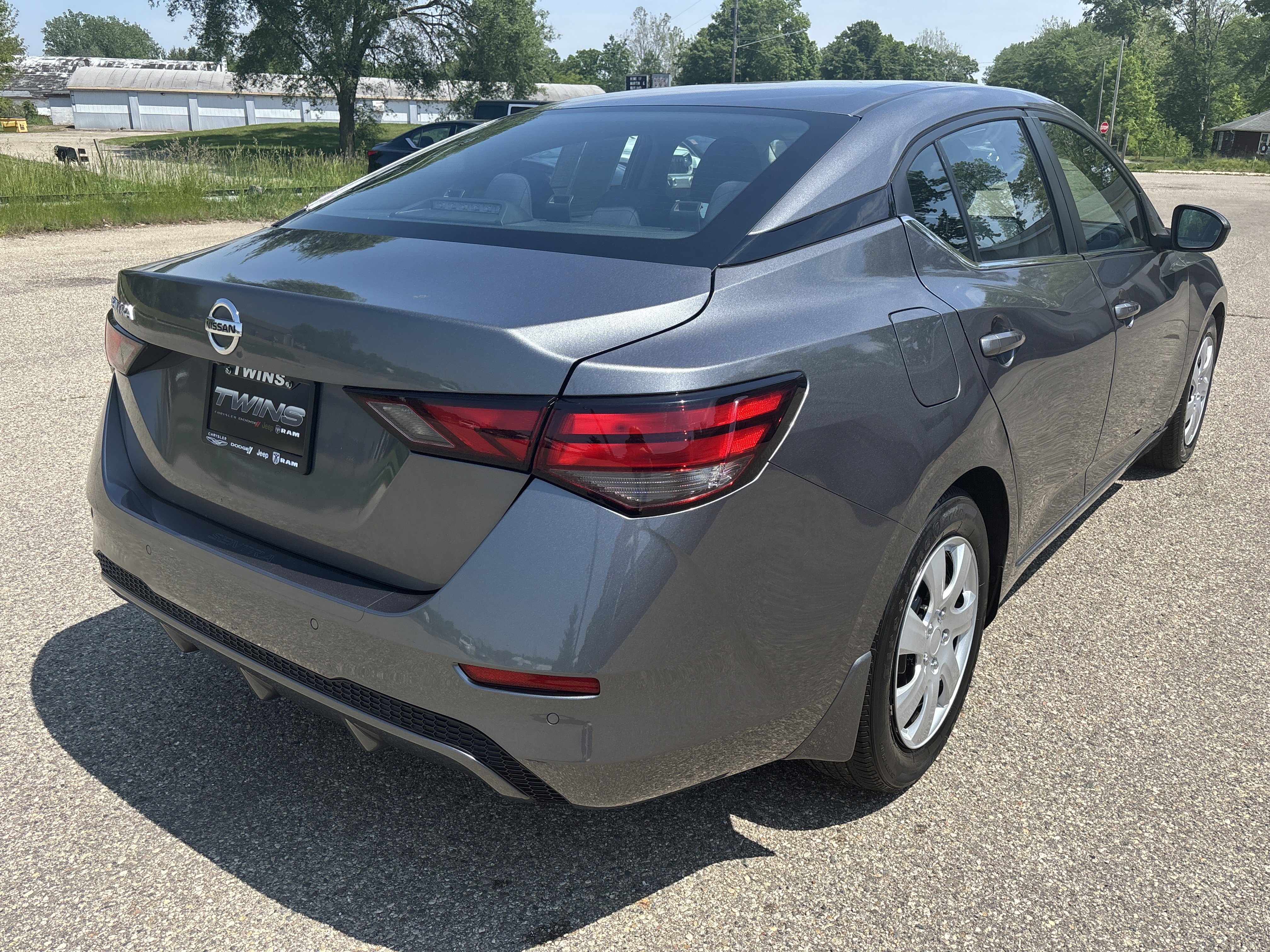 Used 2020 Nissan Sentra S FWD image 3