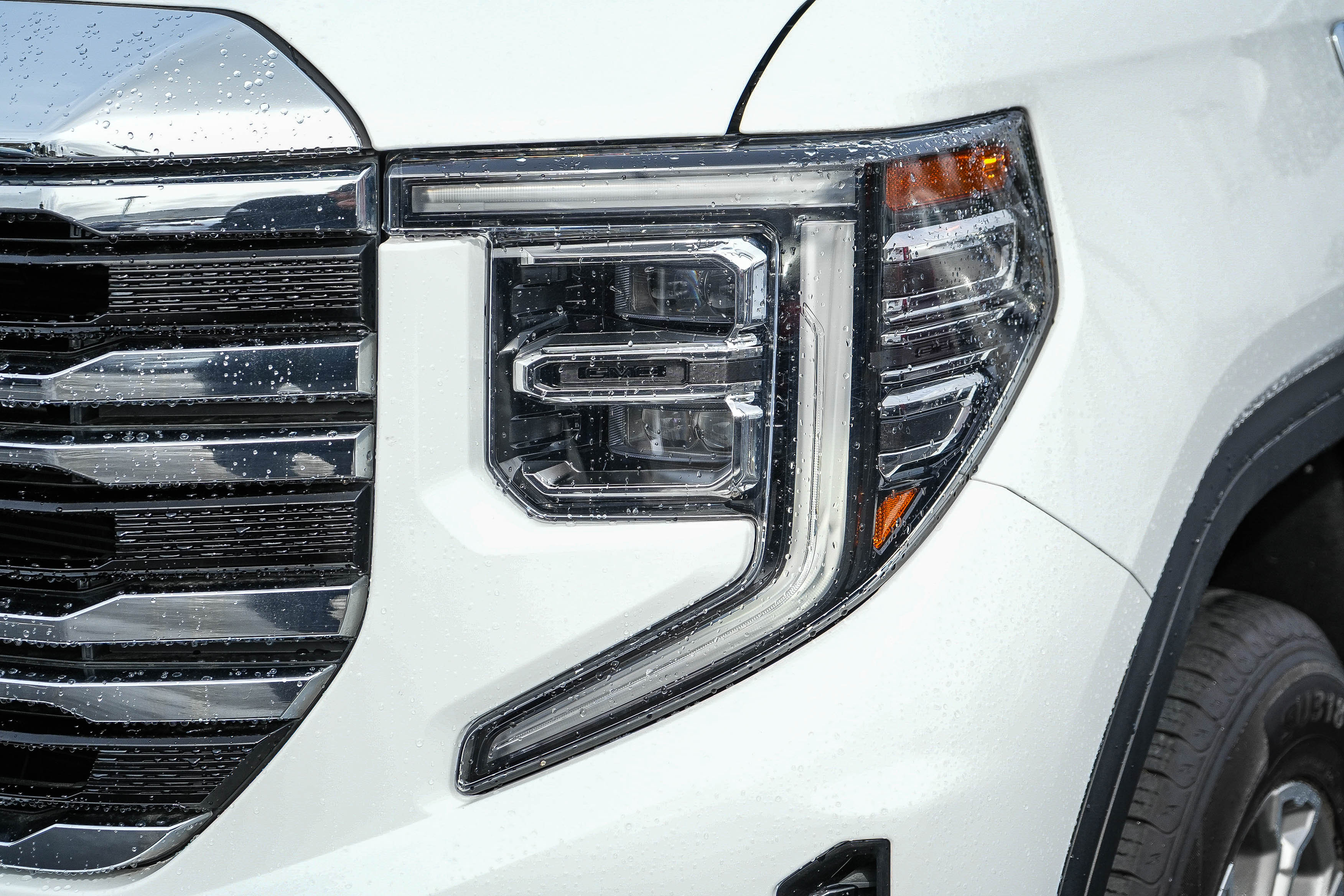 Used 2024 GMC Sierra 1500 SLT image 5