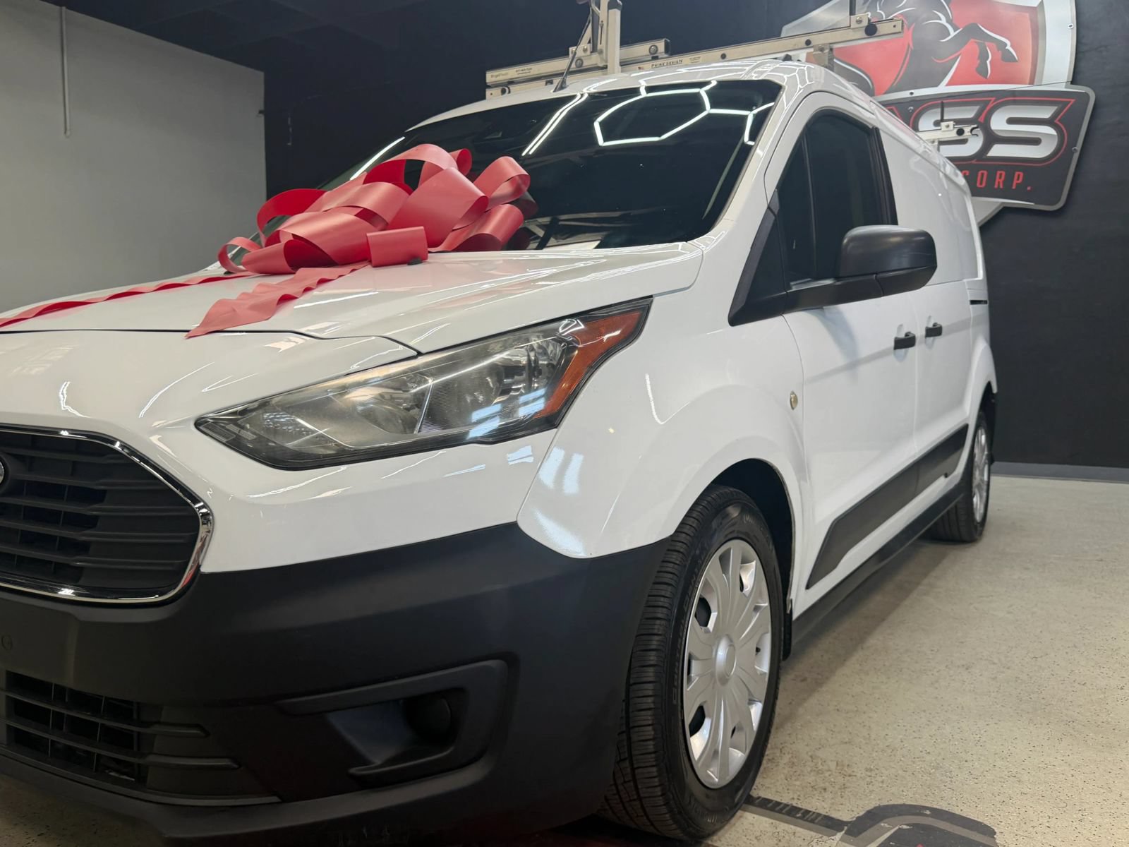 Used 2021 Ford Transit Connect XL FWD image 4