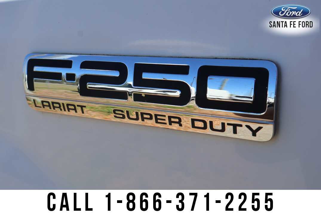 Used 2006 Ford F250 Lariat AWD/4WD image 5