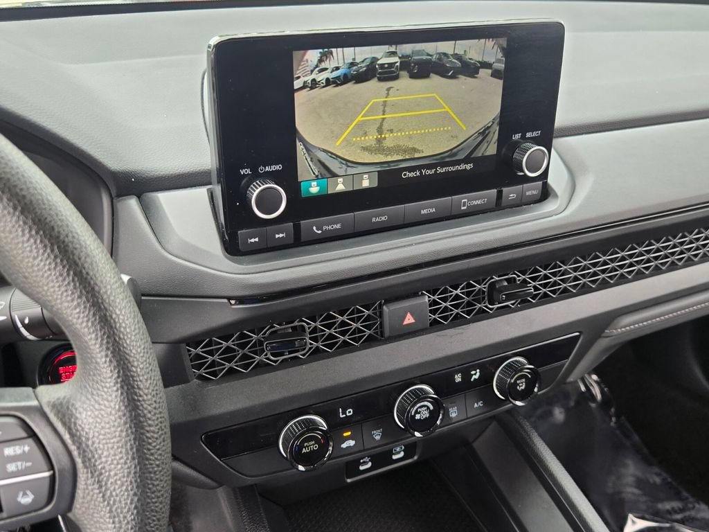 Used 2023 Honda Accord LX image 21