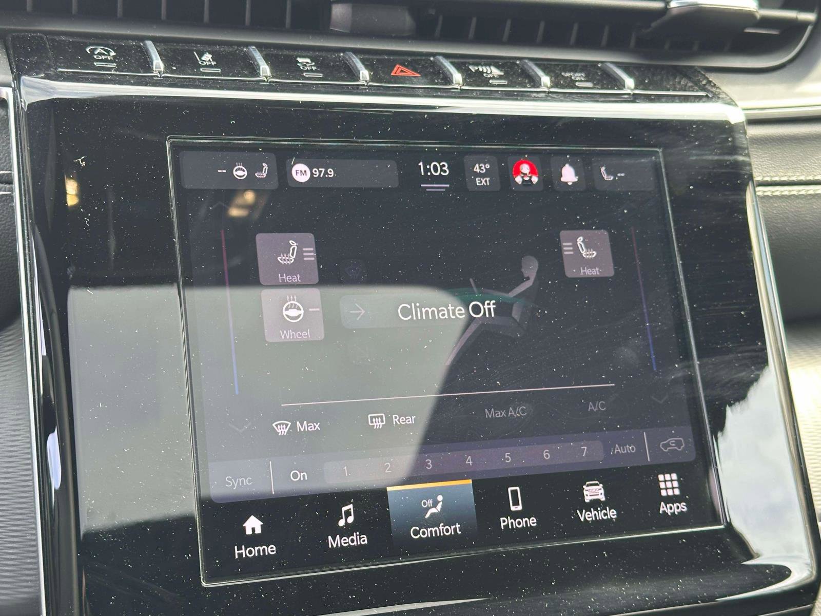 Used 2024 Jeep Grand Cherokee Altitude image 26