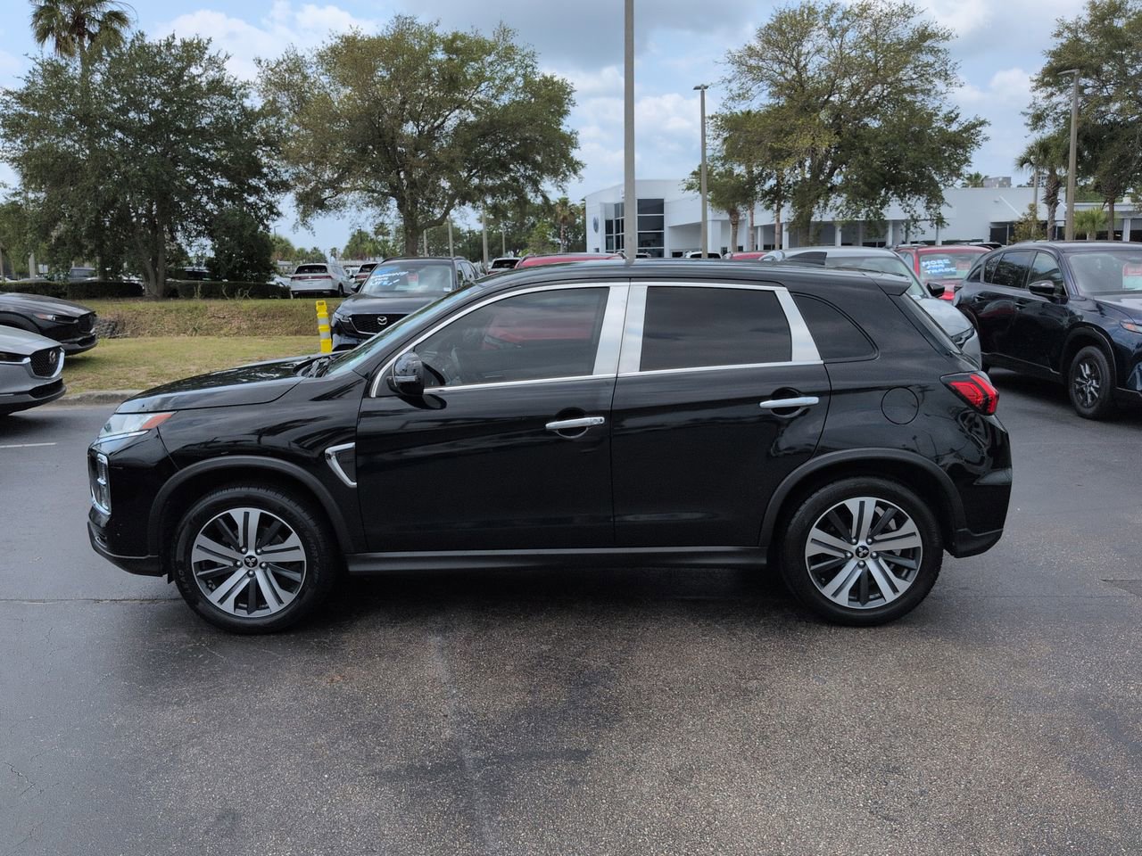 Used 2021 Mitsubishi Outlander Sport SE FWD image 7