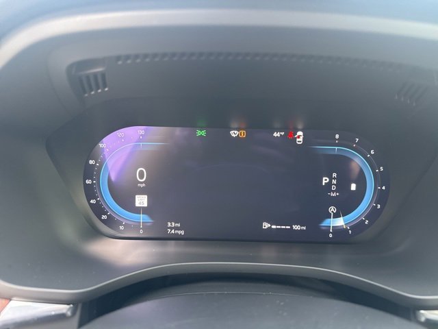 Used 2024 Volvo XC60 B5 Plus image 18