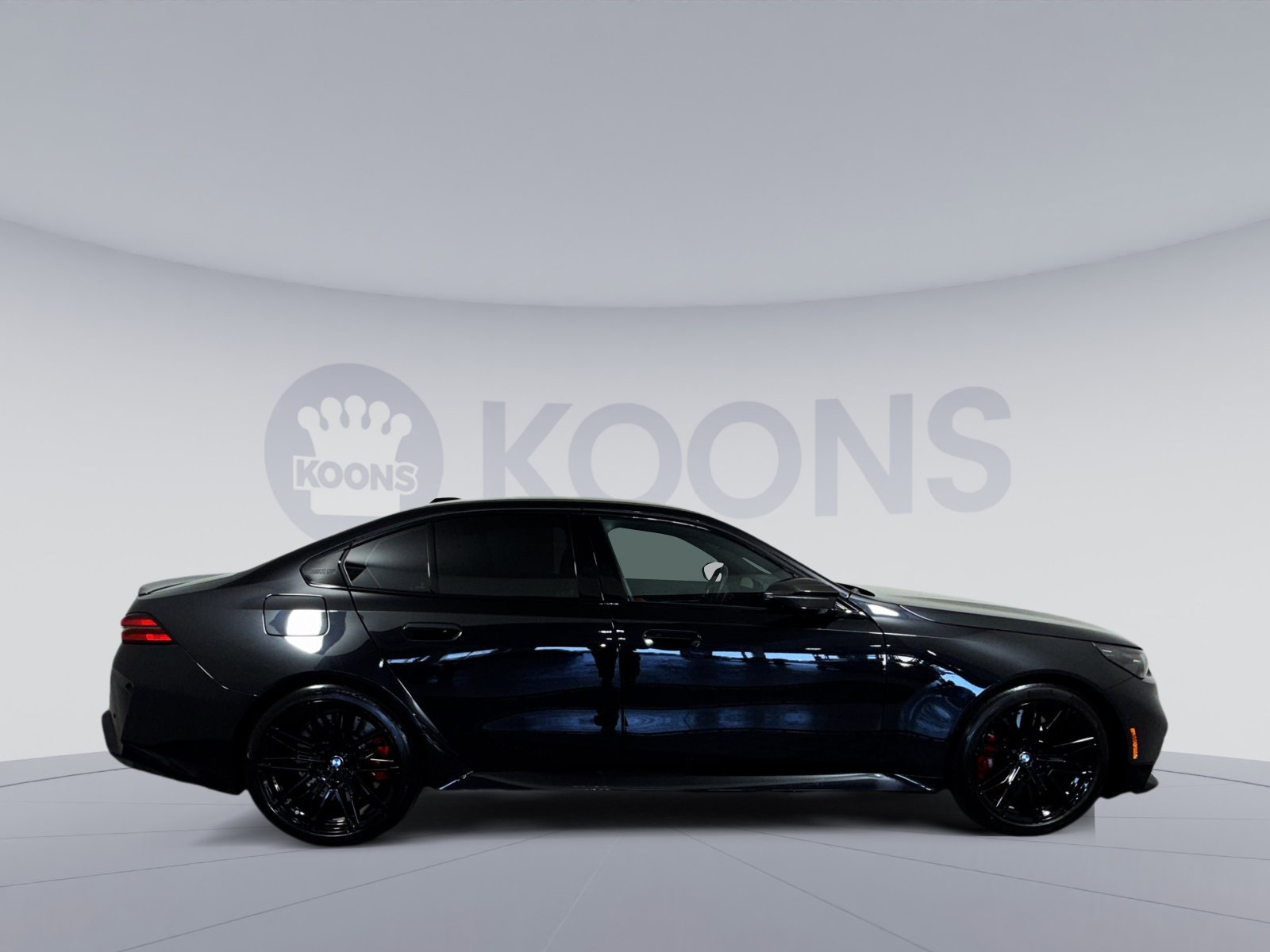 Used 2026 BMW M5 w/ Carbon Package AWD/4WD image 8
