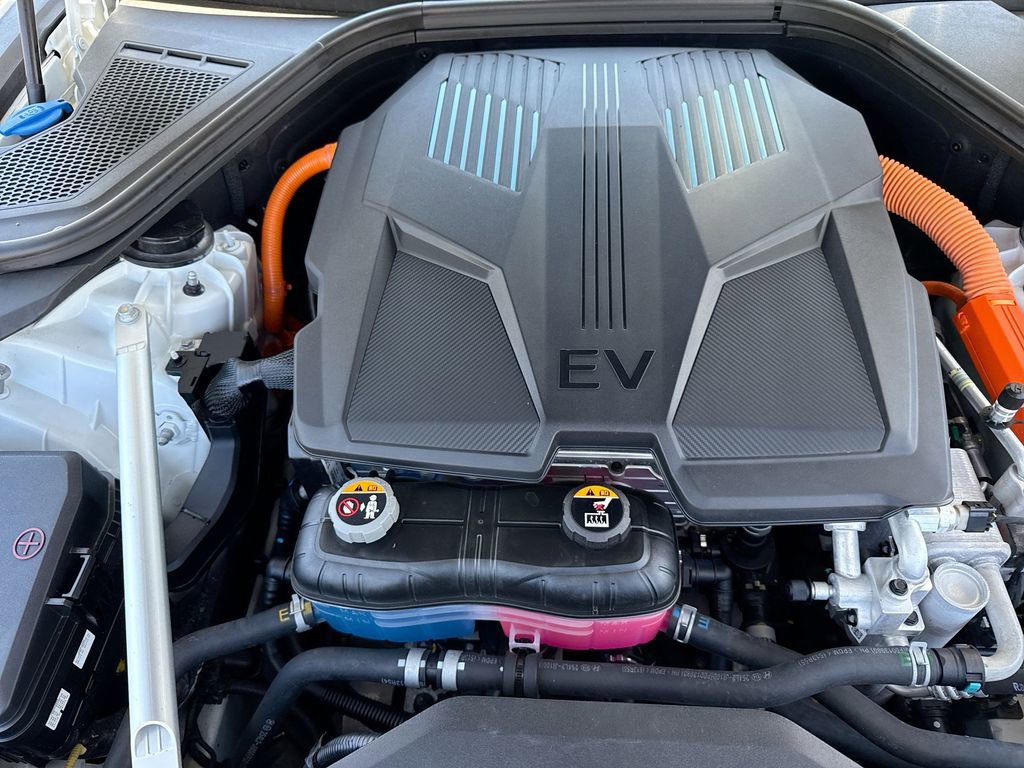 Used 2023 Genesis Electrified G80 image 17