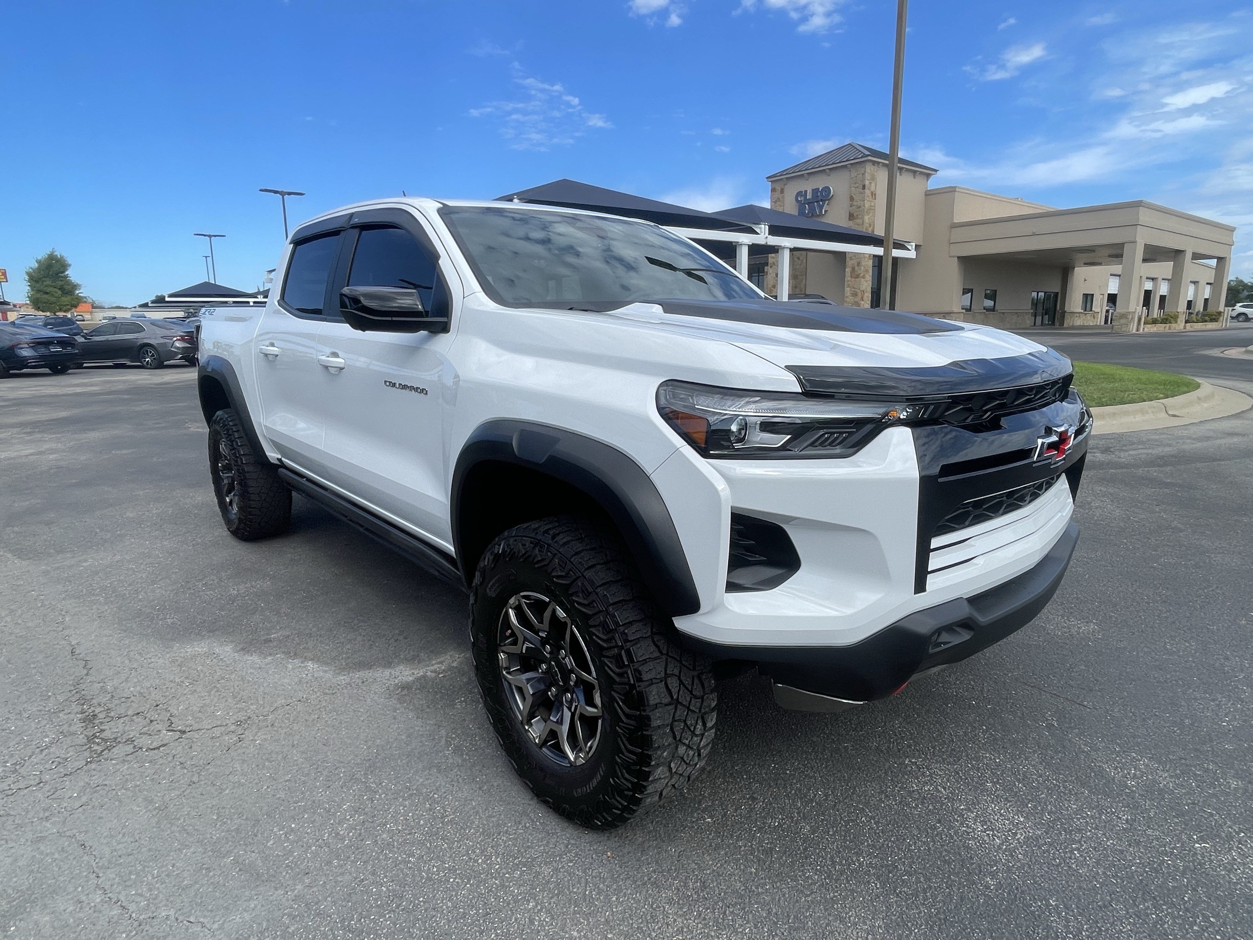Used 2024 Chevrolet Colorado ZR2 w/ ZR2 Convenience Package III
