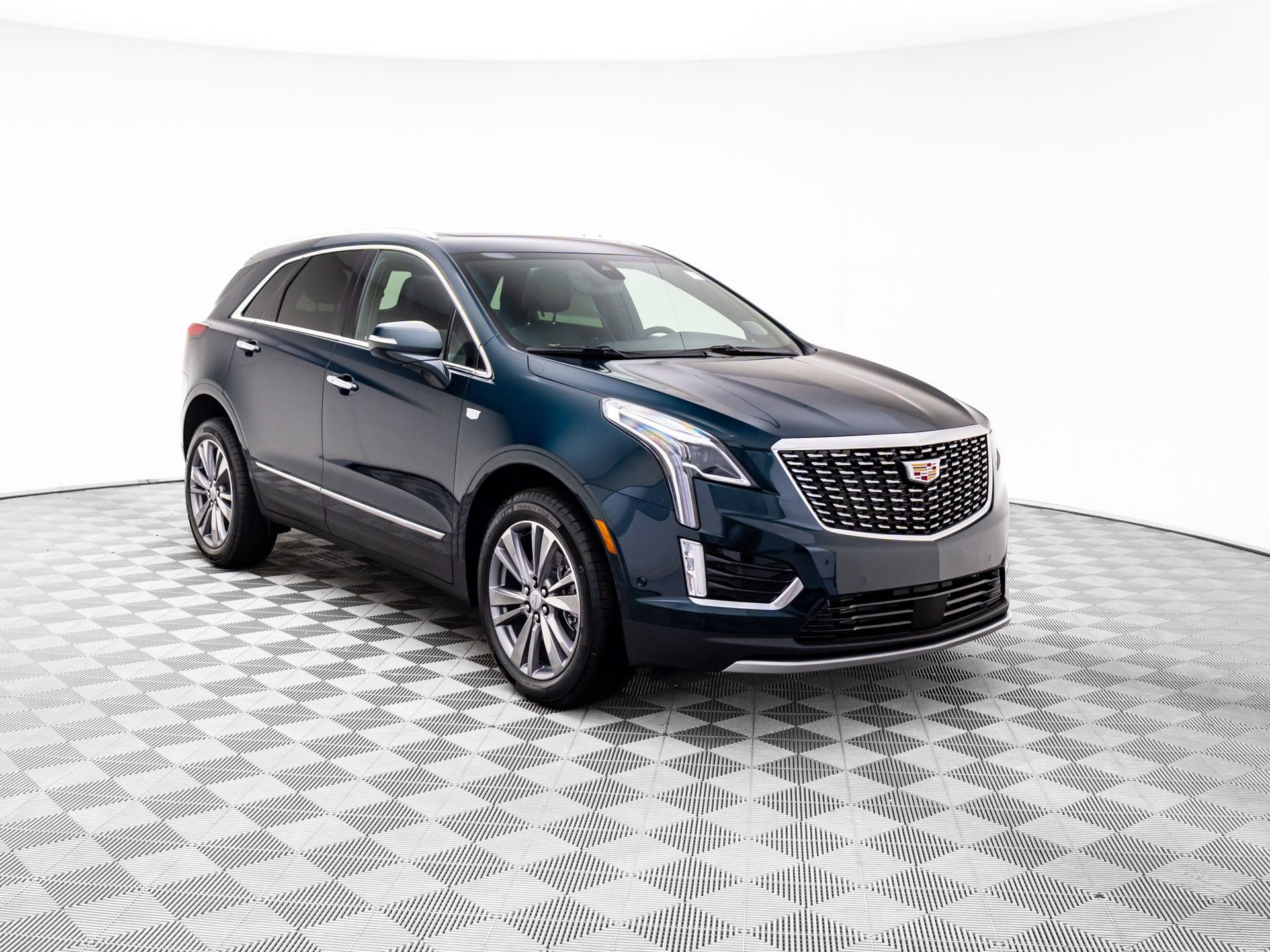 New 2026 Cadillac XT5 Premium Luxury w/ Driver Assist Package image 8