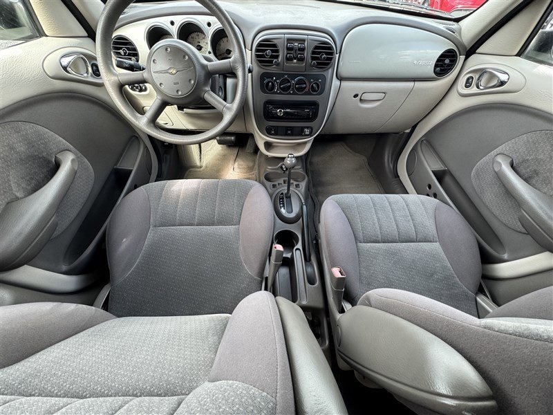 Used 2005 Chrysler PT Cruiser Touring w/ Light Group image 9