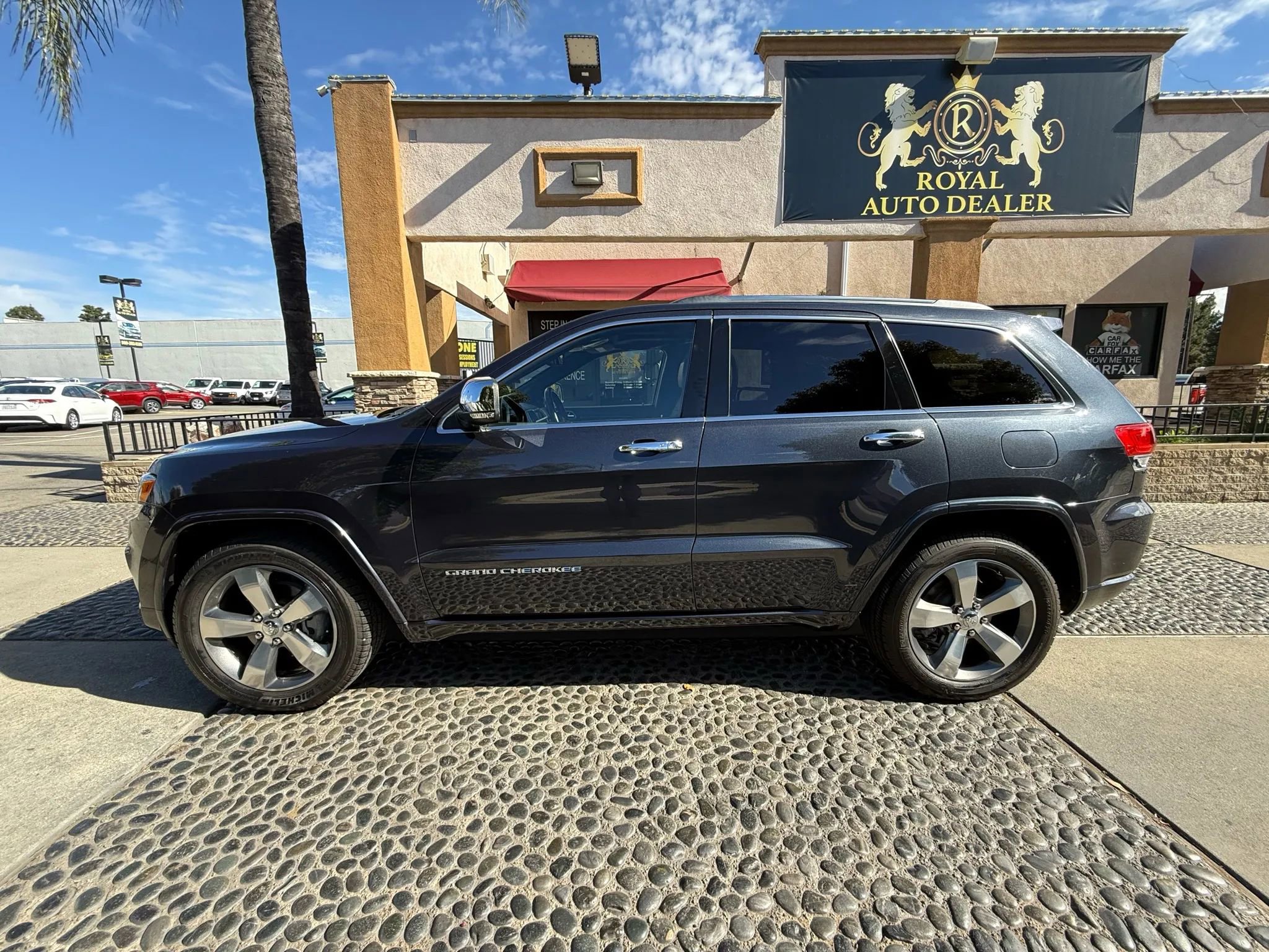 Used 2016 Jeep Grand Cherokee Overland image 8