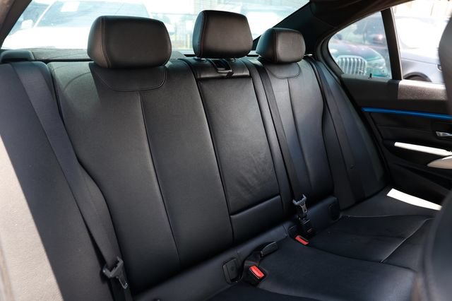 Used 2016 BMW 340i Sedan RWD image 17