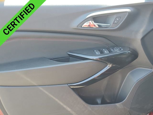 Certified 2025 Chevrolet Trax RS w/ Sunroof Package FWD image 24