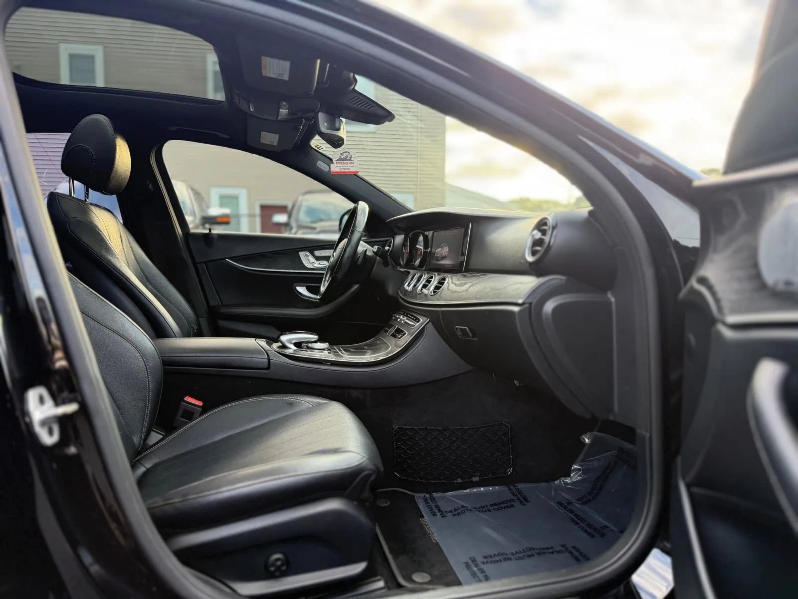 Used 2019 Mercedes-Benz E 300 4MATIC image 21