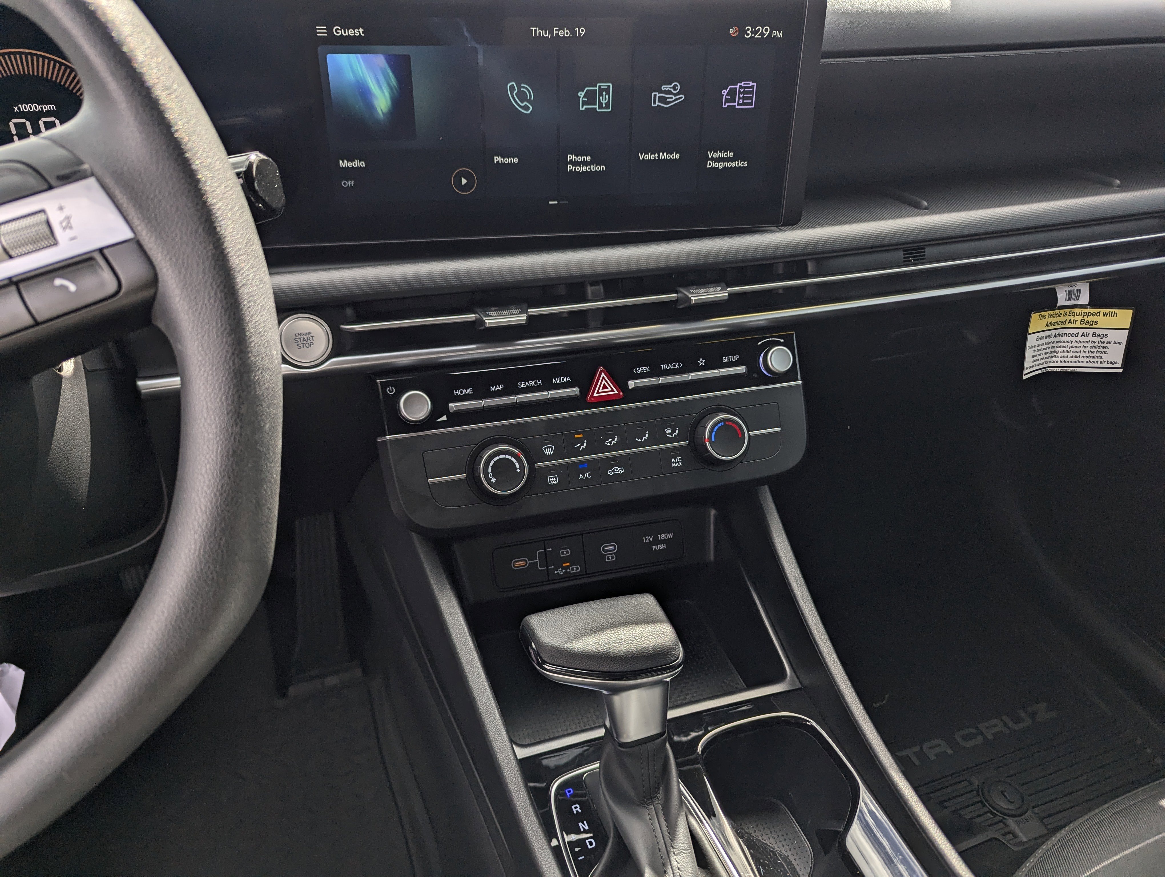 Certified 2025 Hyundai Santa Cruz SE image 11