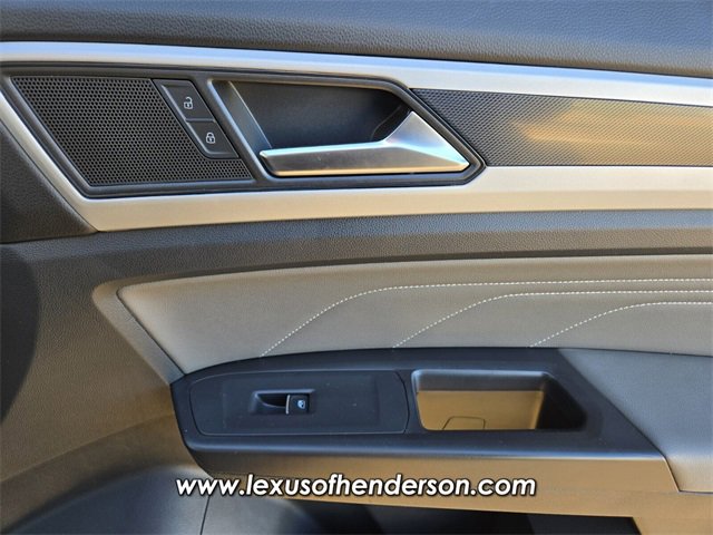 Used 2023 Volkswagen Atlas Cross Sport SEL R-Line image 19