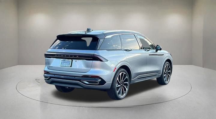 New 2026 Lincoln Nautilus Black Label image 4