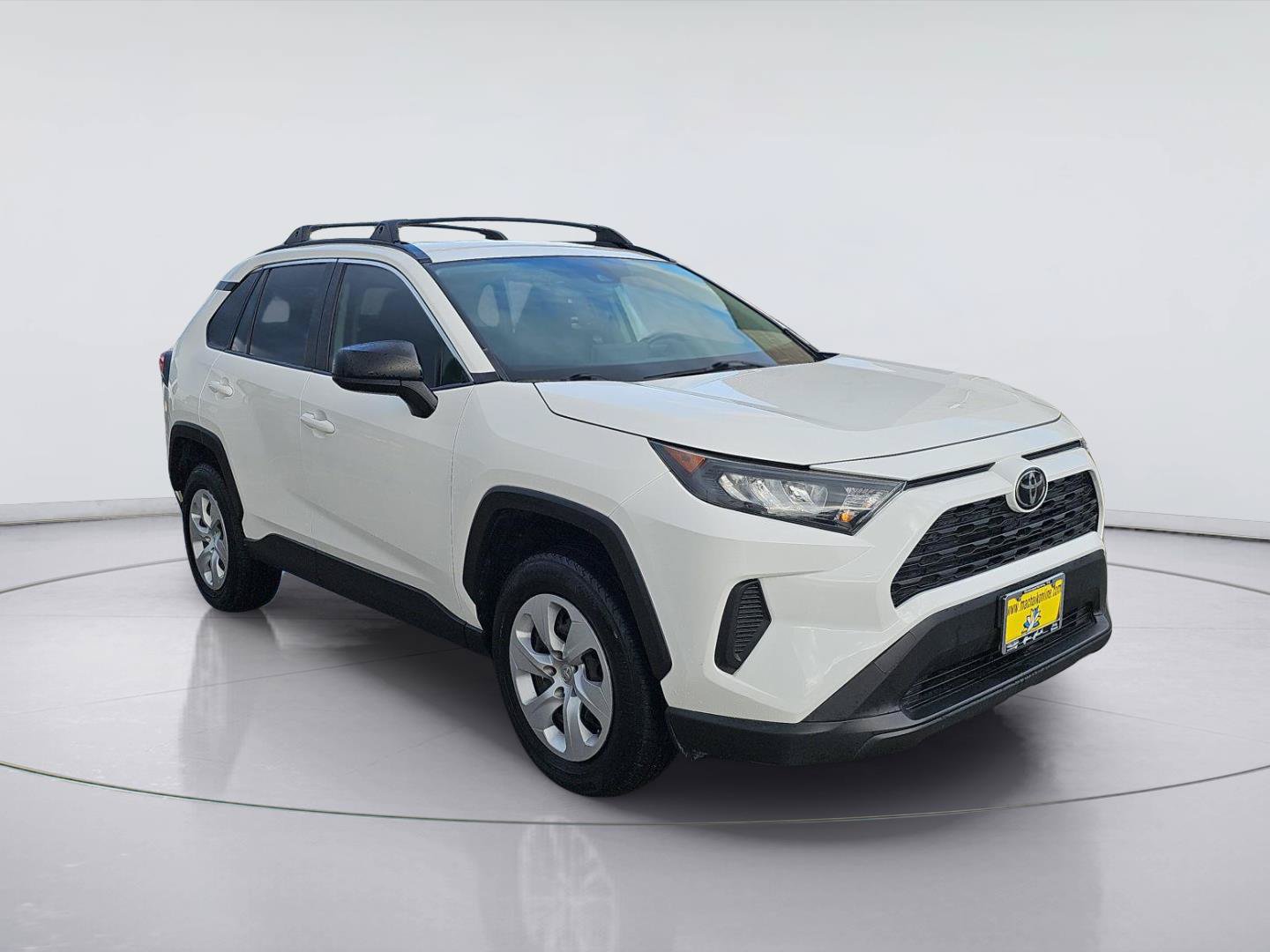 Used 2019 Toyota RAV4 LE FWD image 7