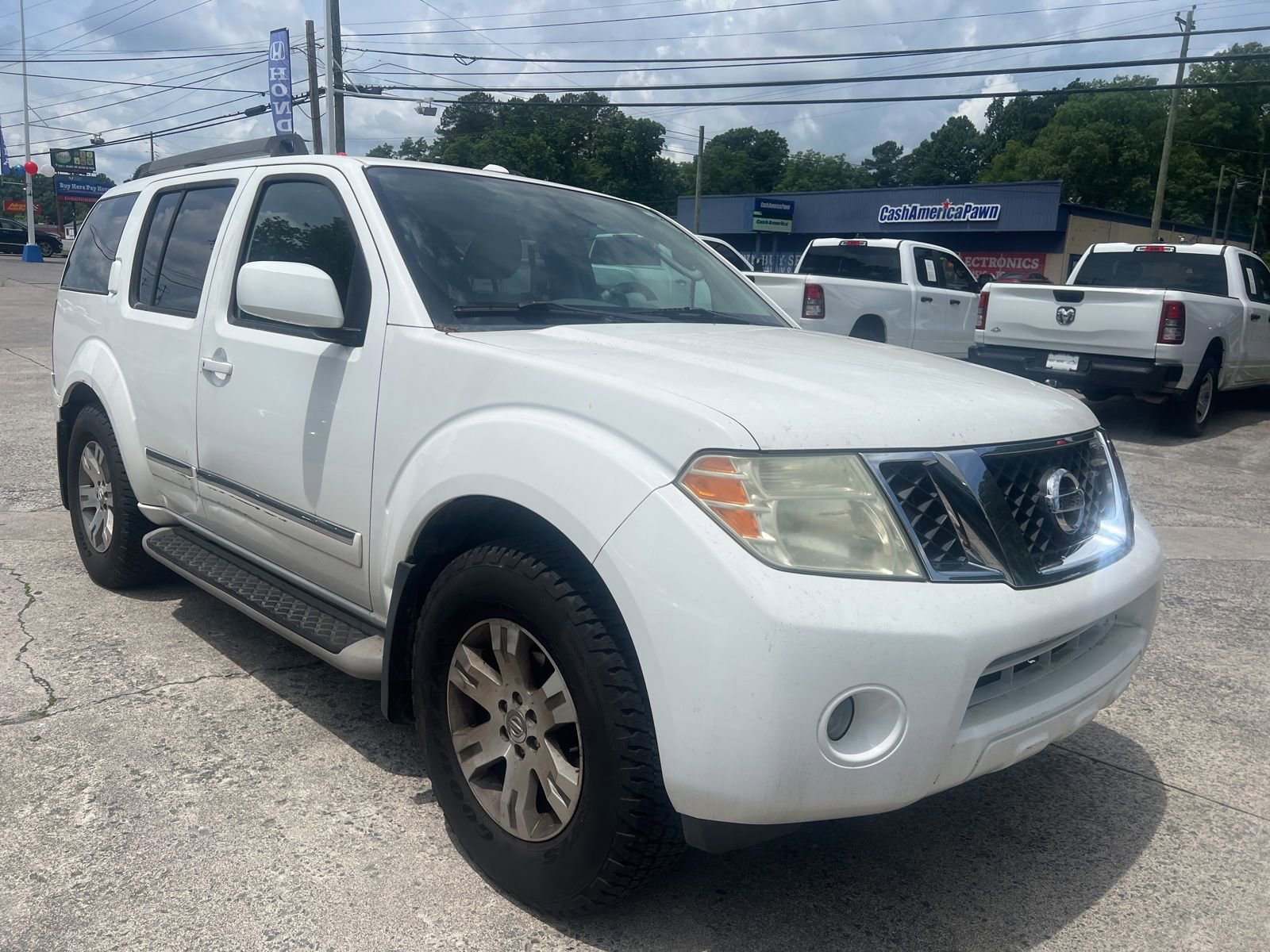Used 2011 Nissan Pathfinder Silver AWD/4WD image 2