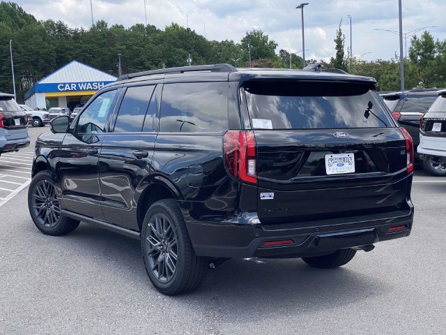 New 2027 Ford Expedition Platinum w/ Stealth Appearance Package AWD/4WD image 5