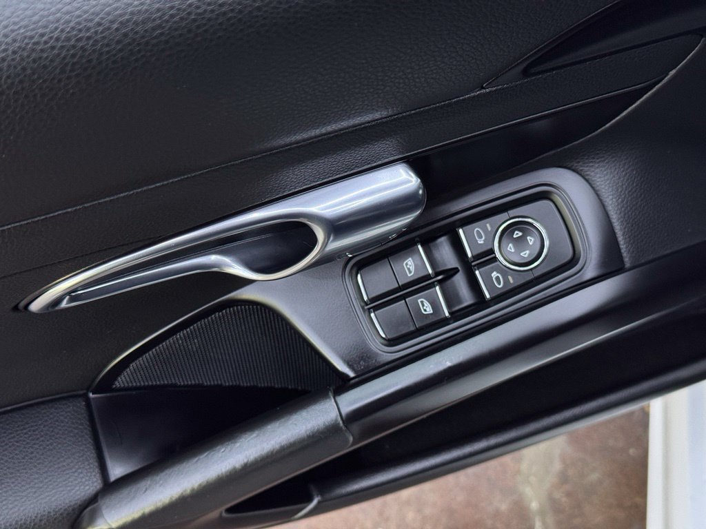 Used 2018 Porsche 718 Cayman RWD image 11