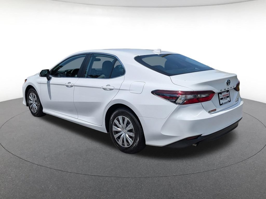 Used 2023 Toyota Camry LE FWD image 4