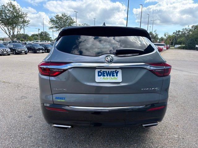 Used 2018 Buick Enclave Essence AWD/4WD image 4